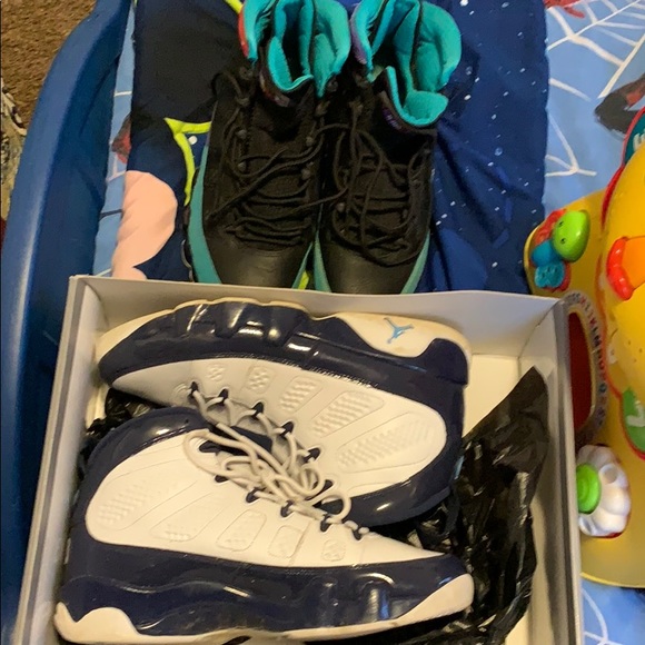 Shoes - Picture 8 of 8